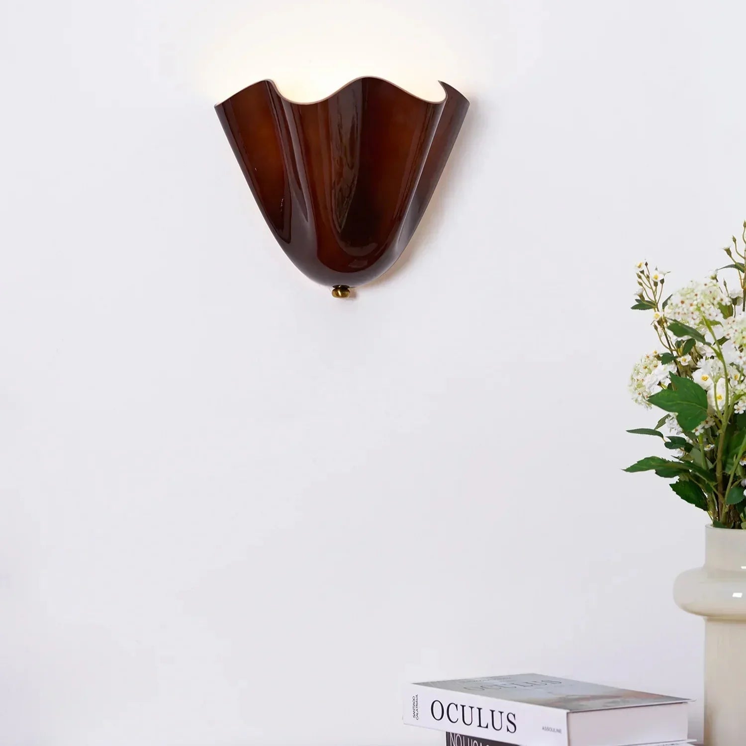 Velnmora – Retro Stained Glass Shell Wall Sconce LED 1 Light