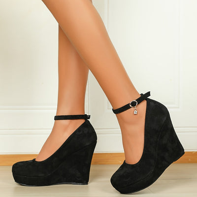 Mara | Stijlvolle dames sleehak schoenen met gespsluiting