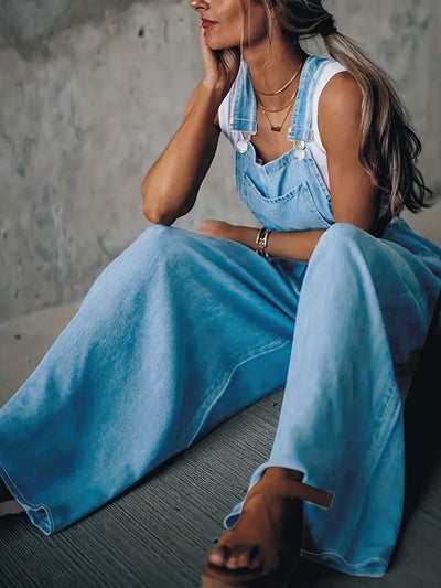 Sophie | Effen lichtblauwe casual denim overall