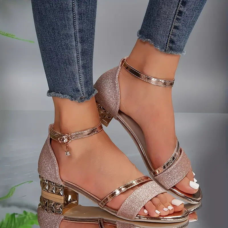 Lotta - The summery versatile sandals with glitter