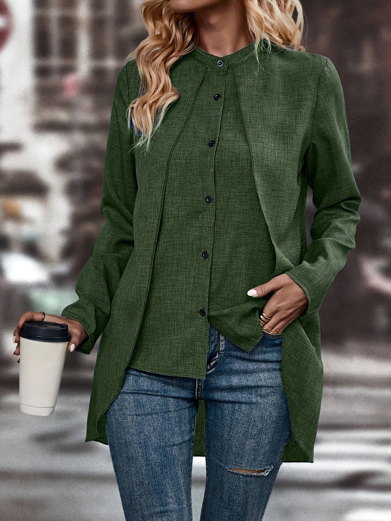 Fleur | Elegant blouse with button closure