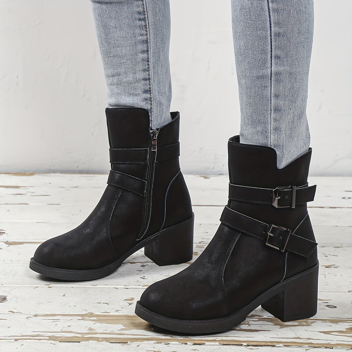 Eva | Solid color chunky heel ankle boots with side zipper