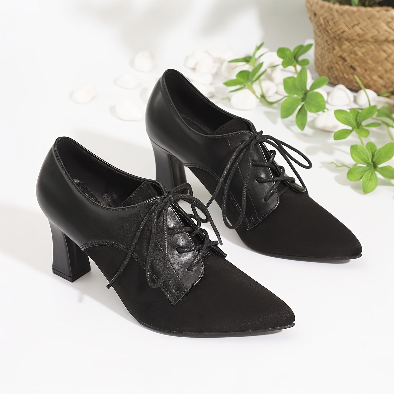 Elena | Elegant ladies pumps with laces