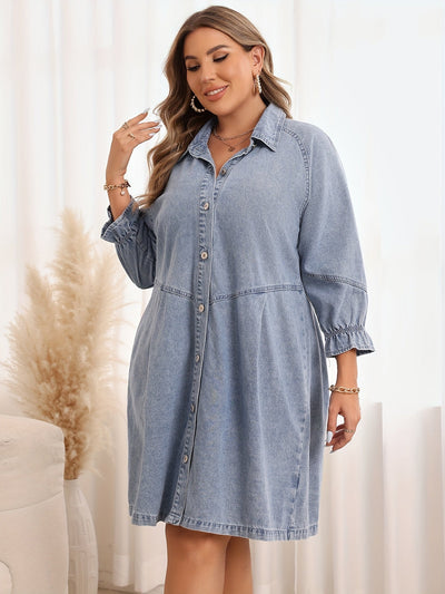 Sophie | Effen licht gewassen blauwe denim jurk met knoopsluiting en ruffle mouw