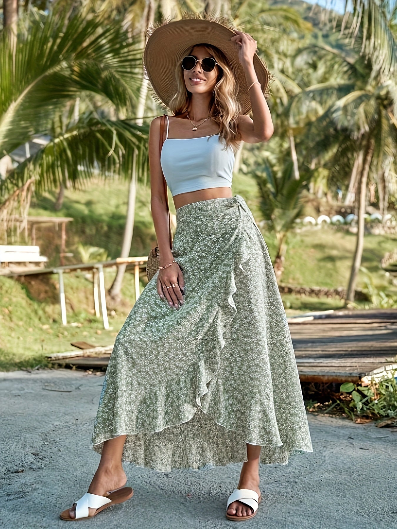 Luna | Wrap skirt with floral print and ruffles