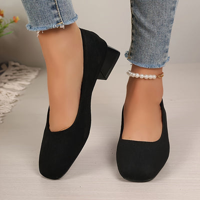 Noortje | Zwarte flanellen pumps met blokhak