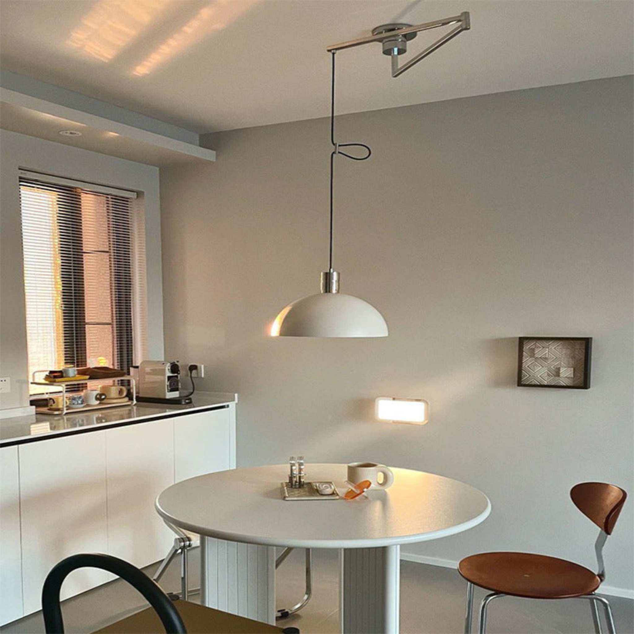 Nordlumea – Adjustable Swing Arm Pendant Light