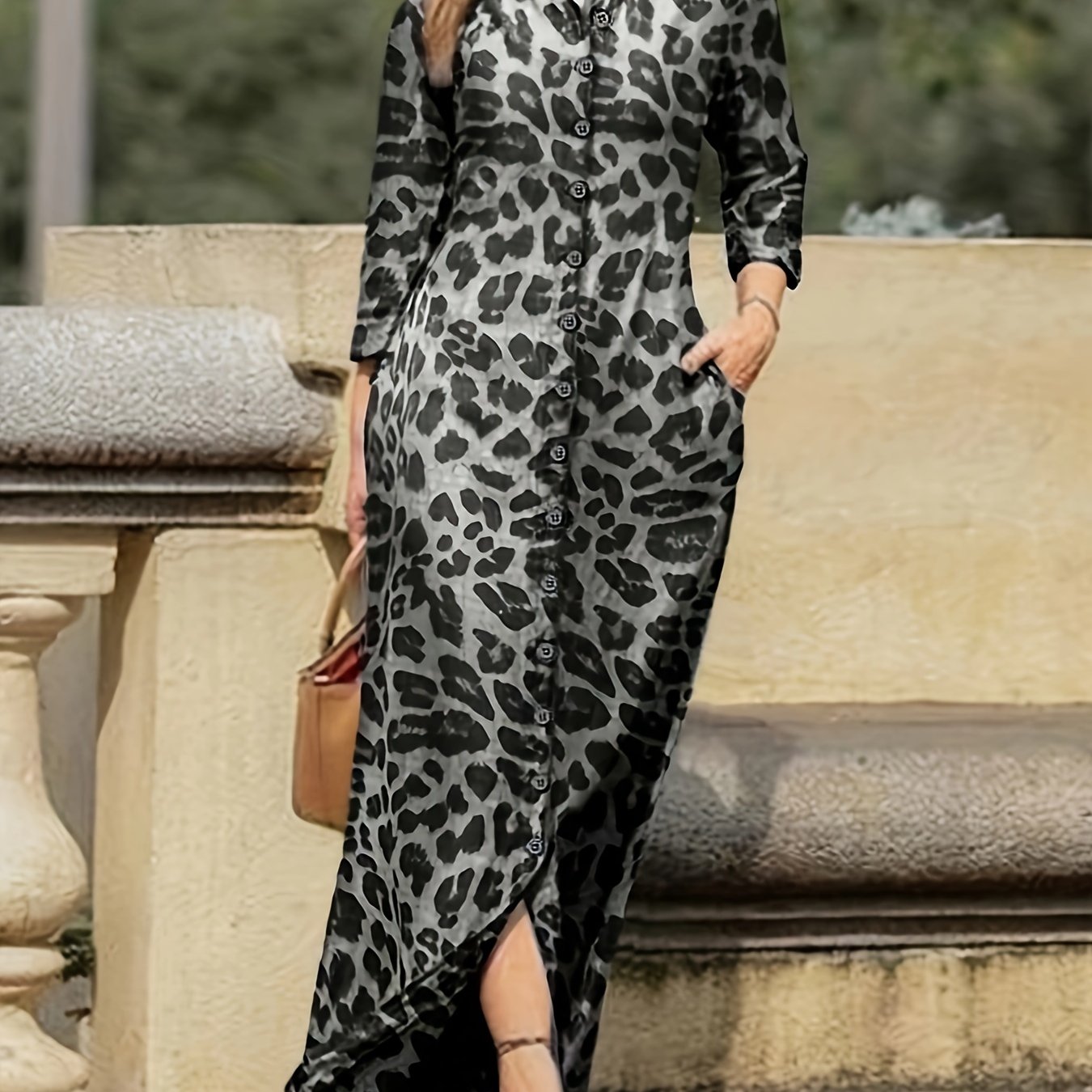 Emma | Maxi-jurk met luipaardprint en knopen
