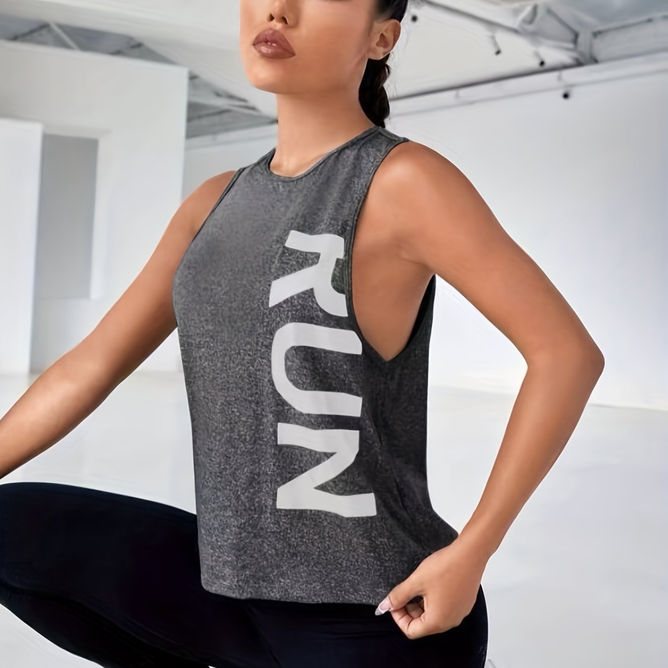 Sara | Casual tanktop met letterprint