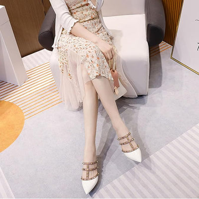 Keyla - Elegant and pointed closed heels