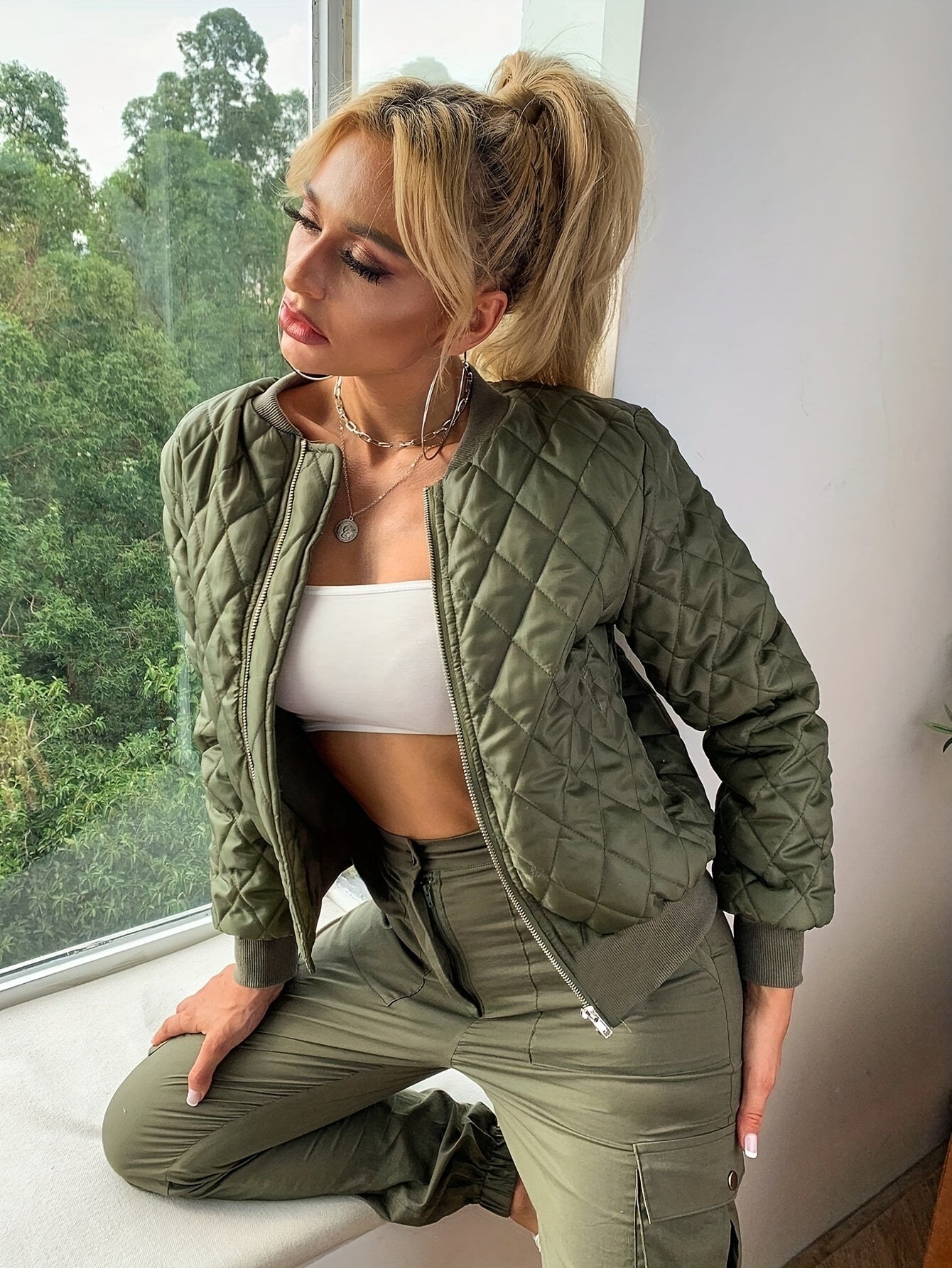 Elin | Padded bomber jacket in solid color