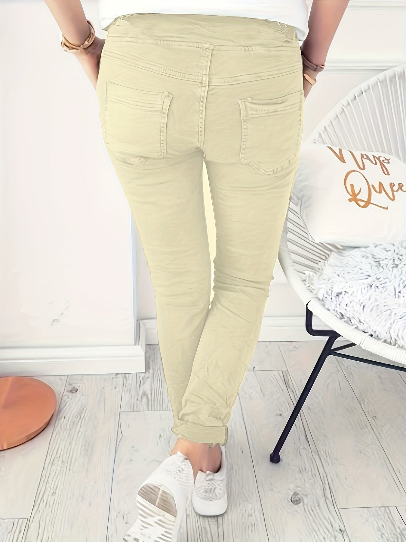 Femke | Casual solid-colored pants with pockets