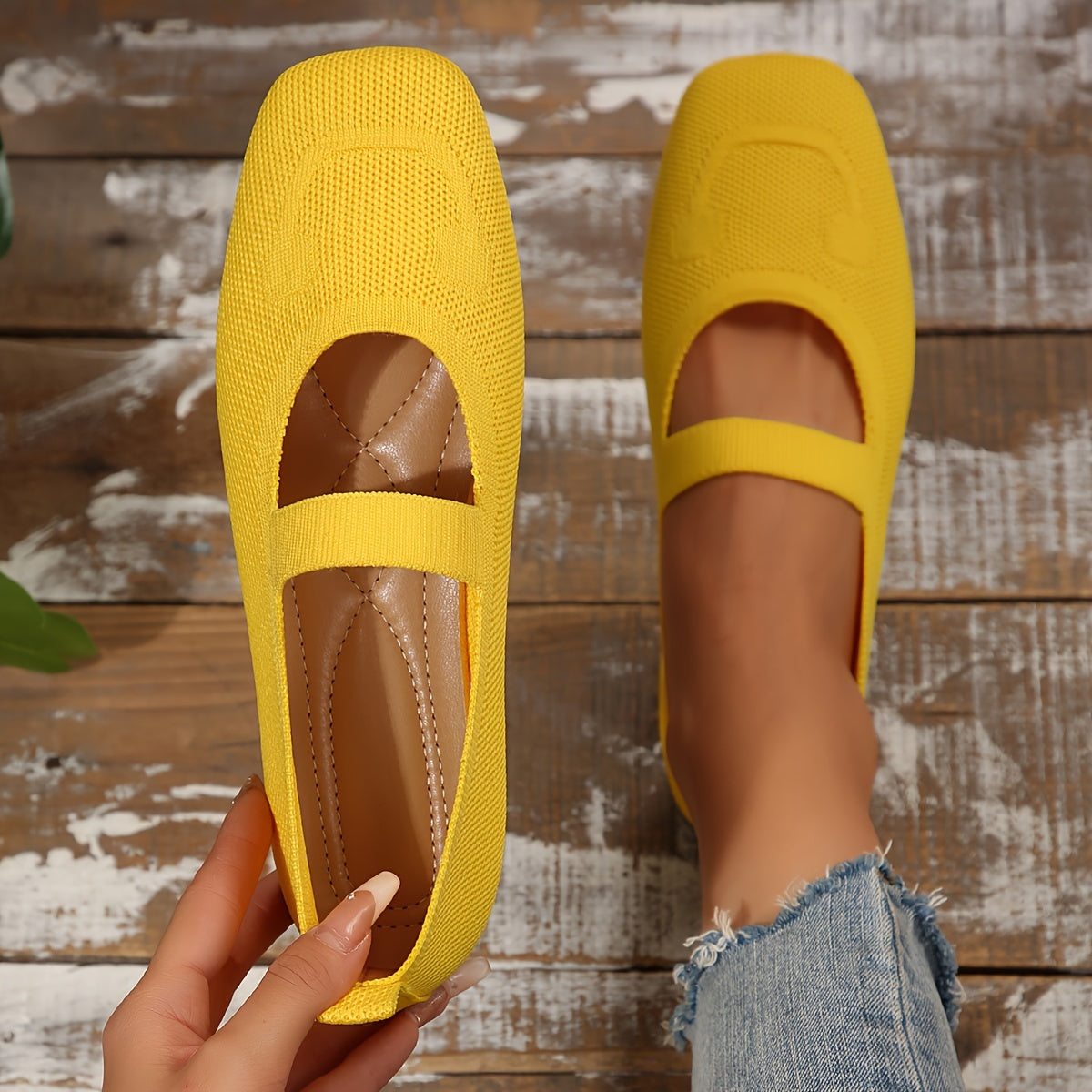 Lize | Plain colored ballet flats with a strappy back