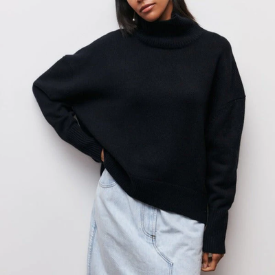 Knitted Women's Sweater with Turtleneck – Oversized Design
