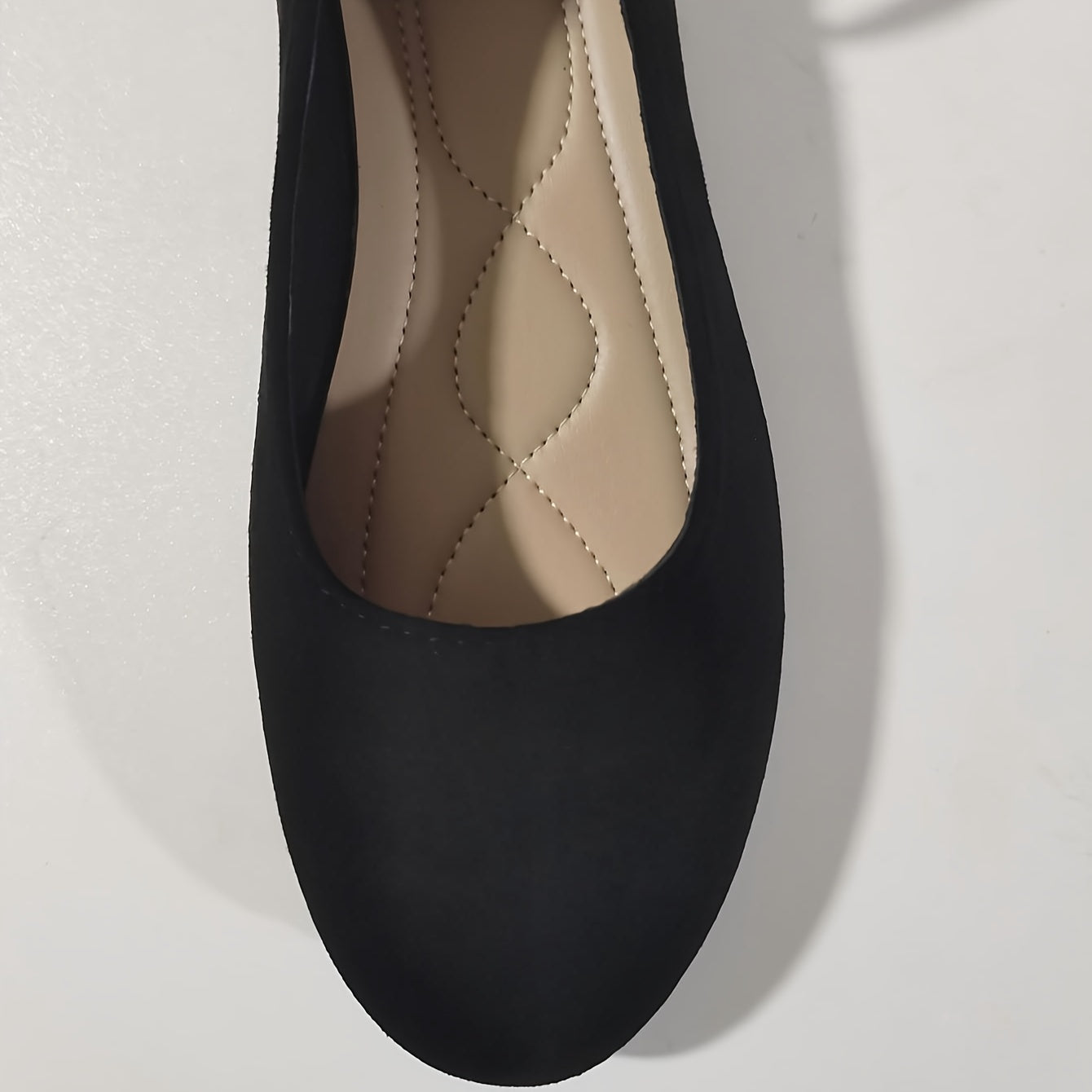 Elin | Classic solid-color ballet flats with ankle strap