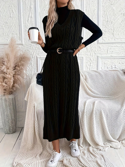 Evelien | Gebreide mouwloze maxi-jurk met kabelpatroon en V-hals