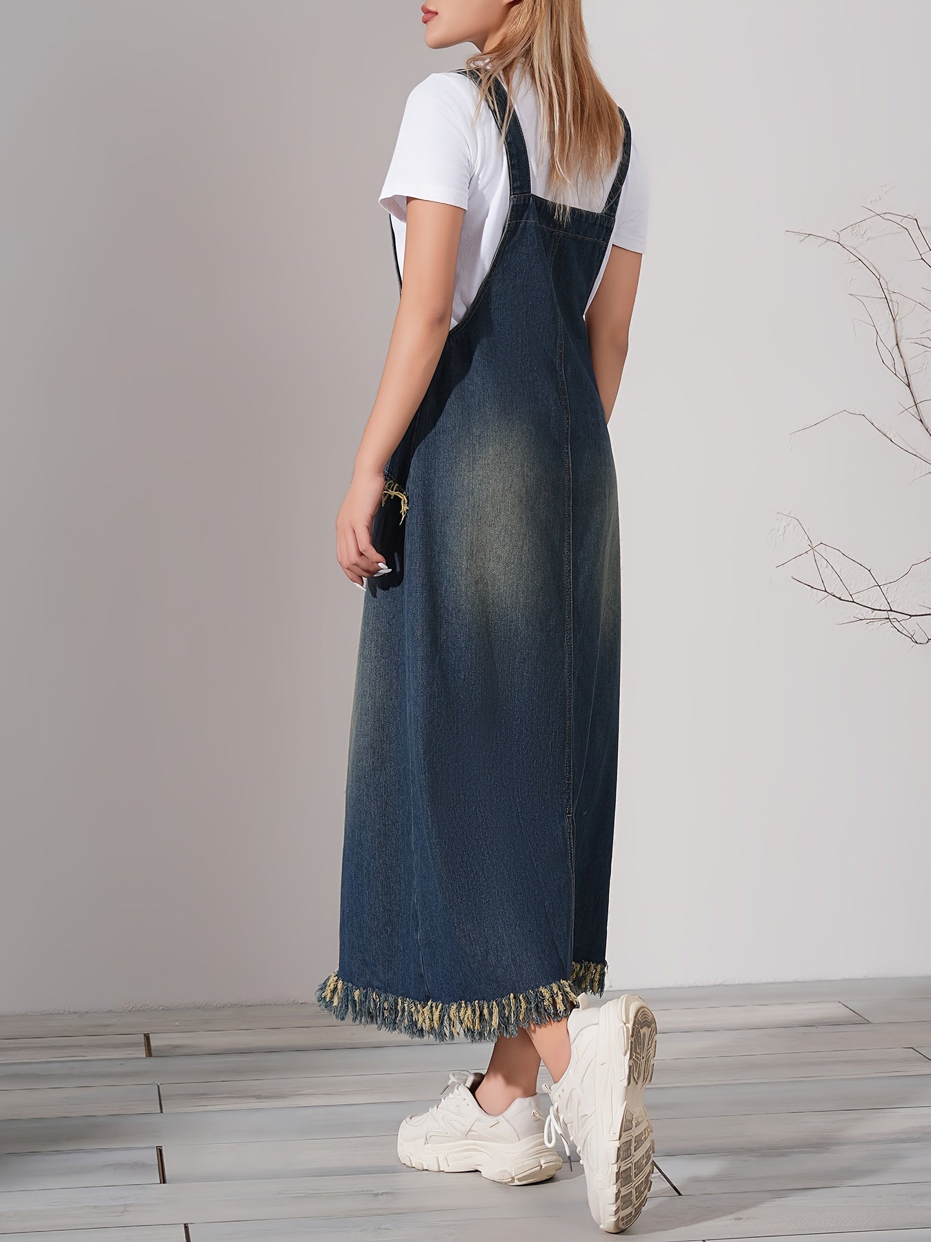 Lotte | Casual denim maxi-jurk met raw hem en verstelbare band