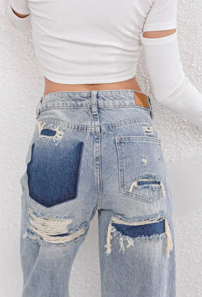 Straight fit jeans met distressed look – Vintage denim met eigentijdse details