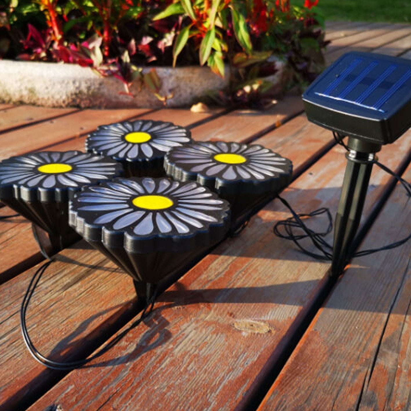 Volmira - Bright Daisy Solar Outdoor String Lights