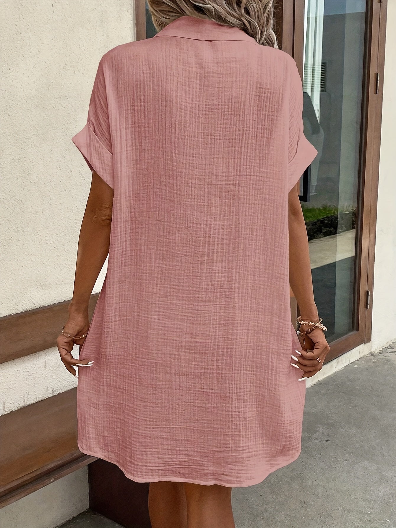 Emma | Effen kleur casual overhemdjurk met knoop voorkant en korte mouw