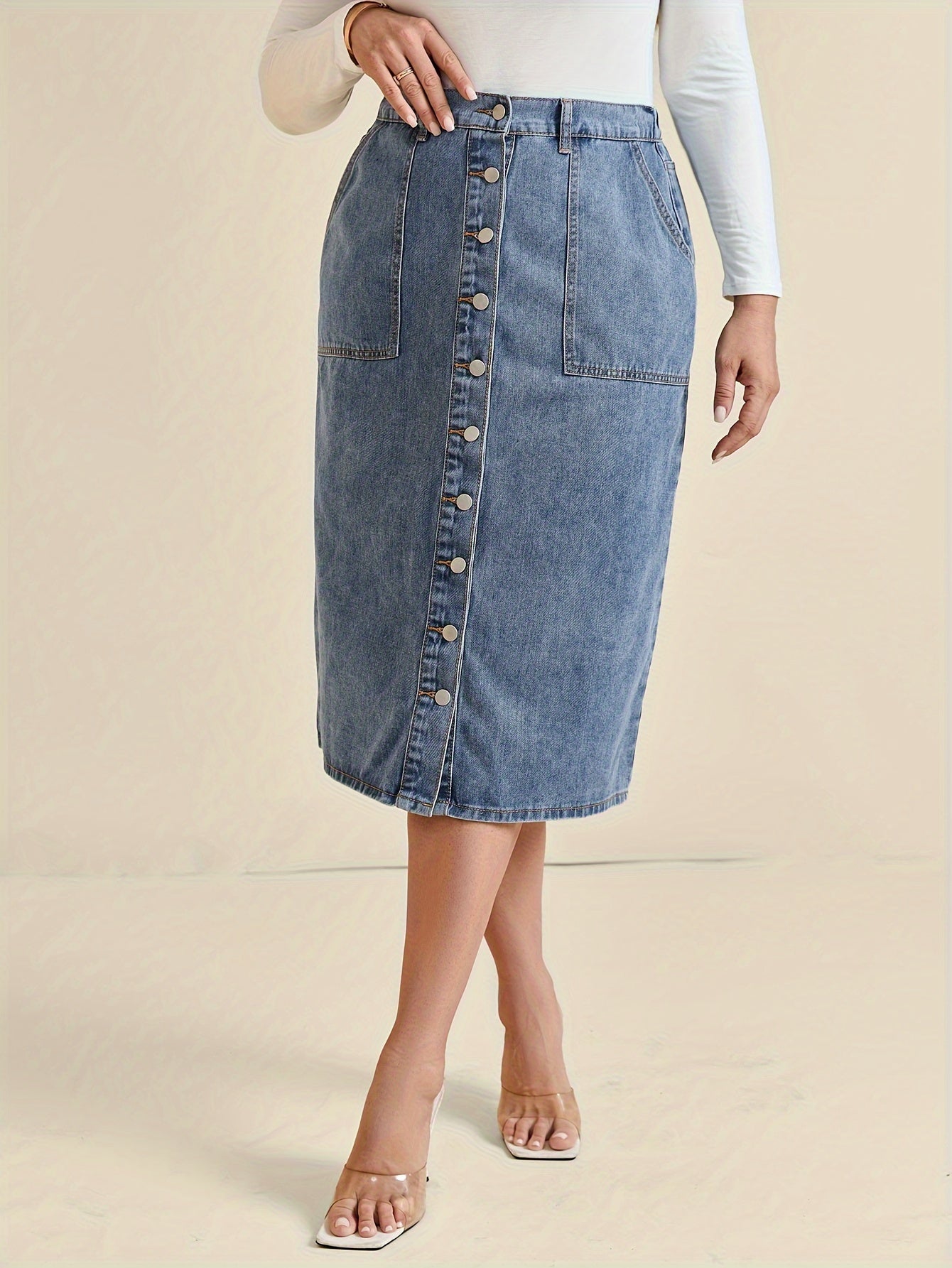 Kiki | Classic denim midi skirt with button detail