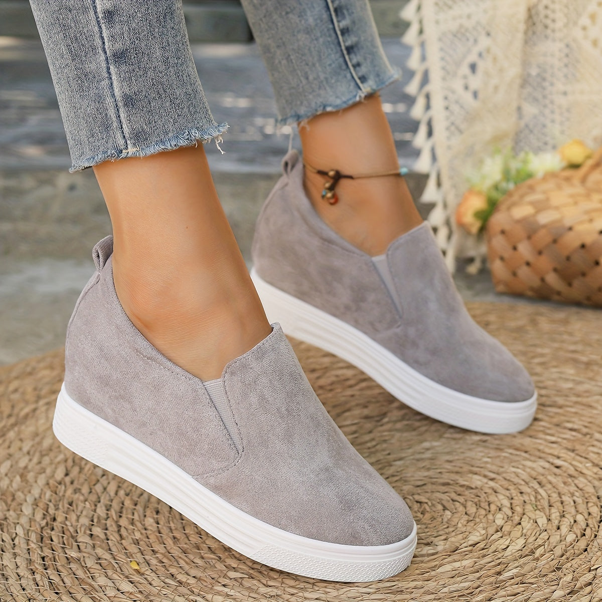 Nina | Effenkleurige casual verhogende dames sneakers
