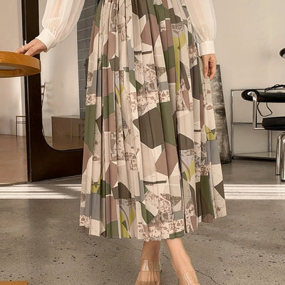 Lotte | Elegant allover print pleated A-line skirt