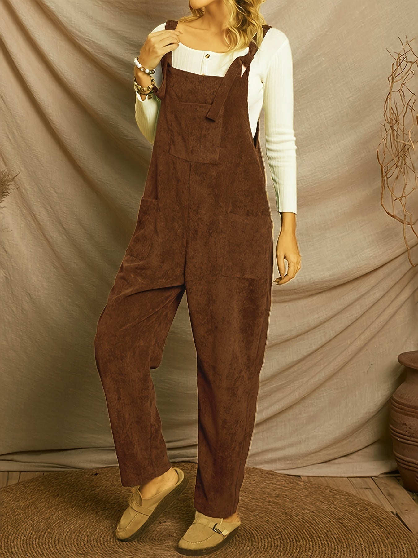 Emma | Sturdy corduroy jumpsuit with patch pockets
