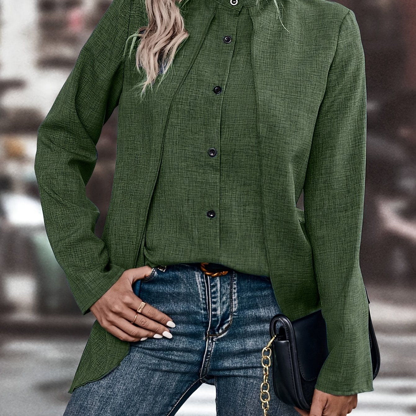 Fleur | Elegant blouse with button closure