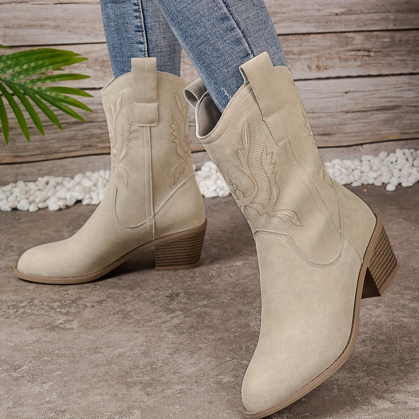 Lotte | Solid color chunky heel boots