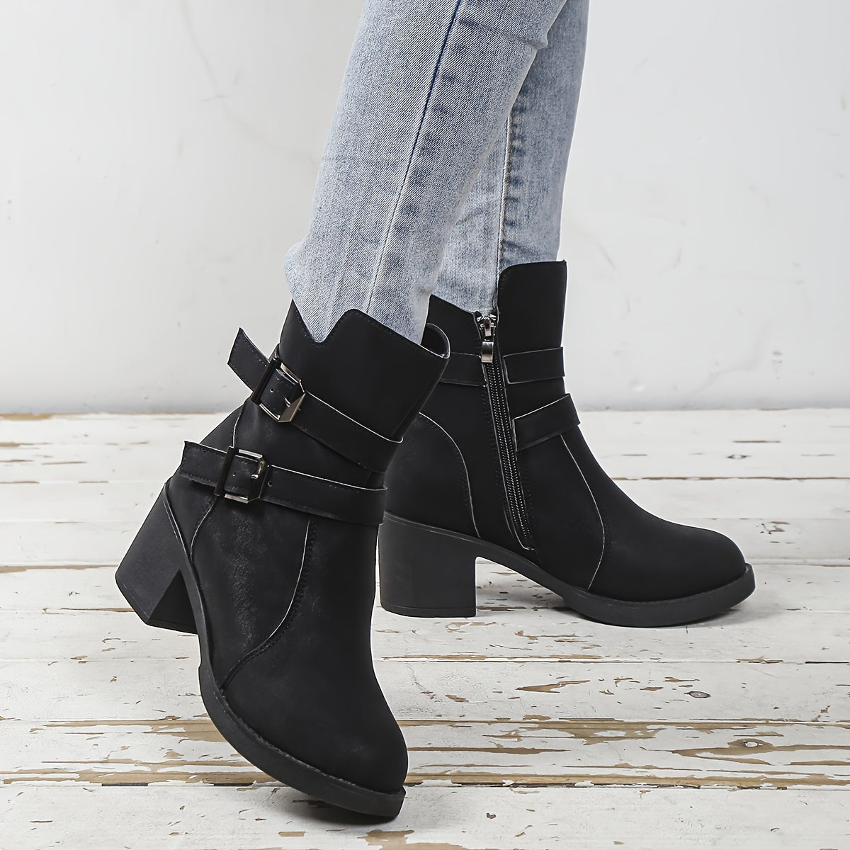 Eva | Solid color chunky heel ankle boots with side zipper