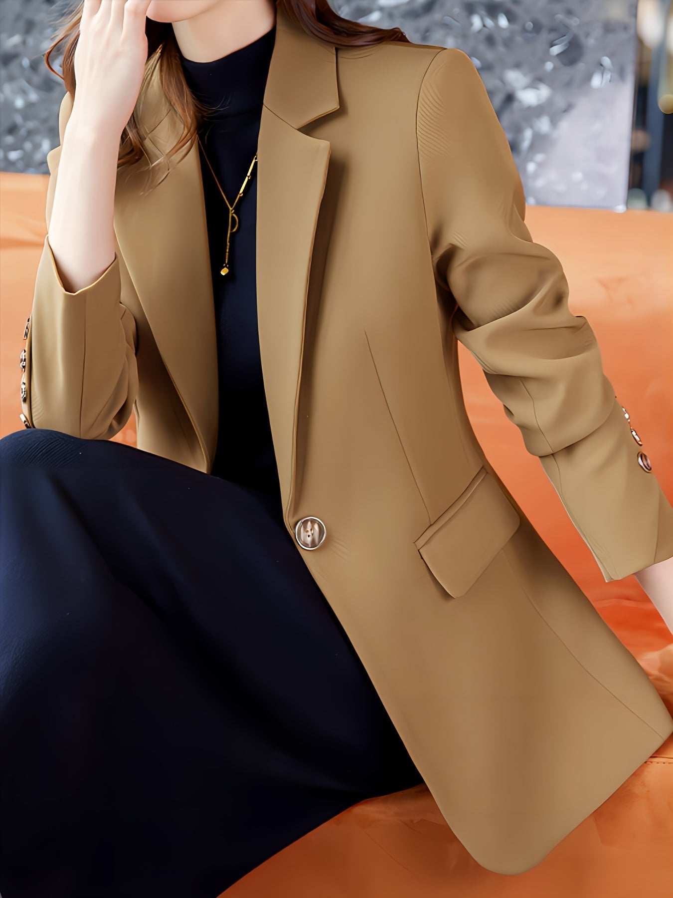 Lotte | Elegant blazer with a fitted collar and buttons