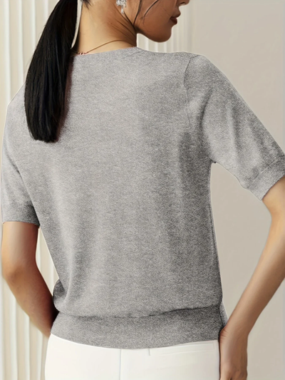 Gebreide dames top met korte mouwen – Fijne tricot en ronde hals
