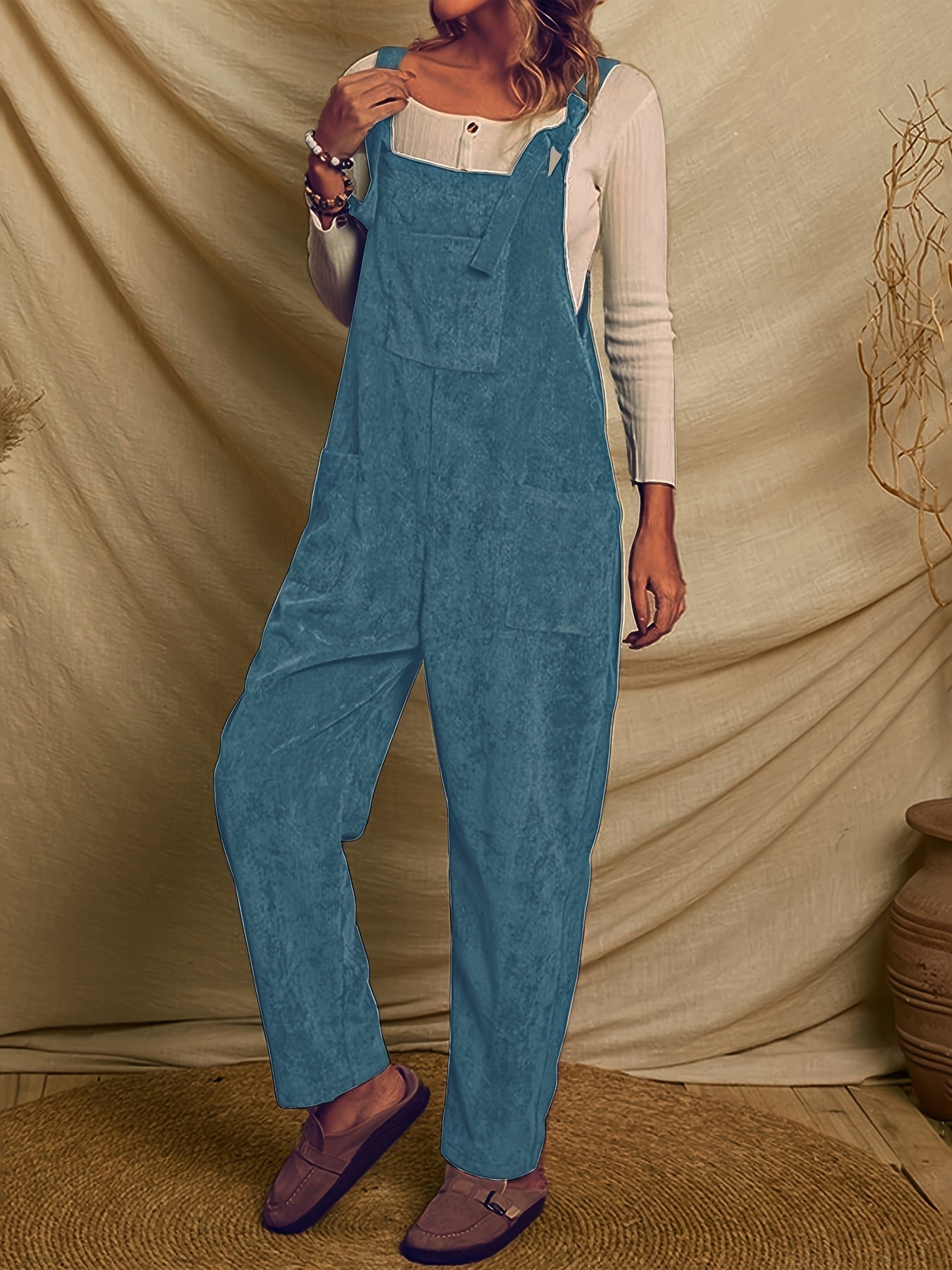 Emma | Sturdy corduroy jumpsuit with patch pockets