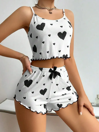 Dames pyjamaset met hartjesprint – Geribd topje en short met rucherand
