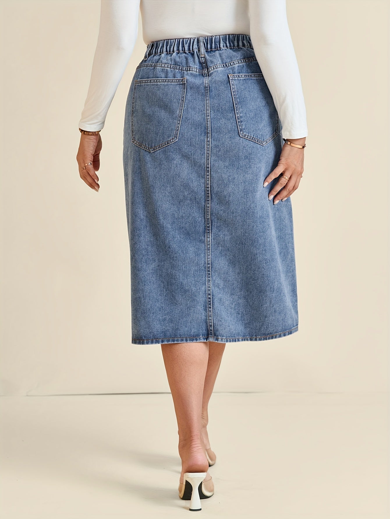 Kiki | Classic denim midi skirt with button detail