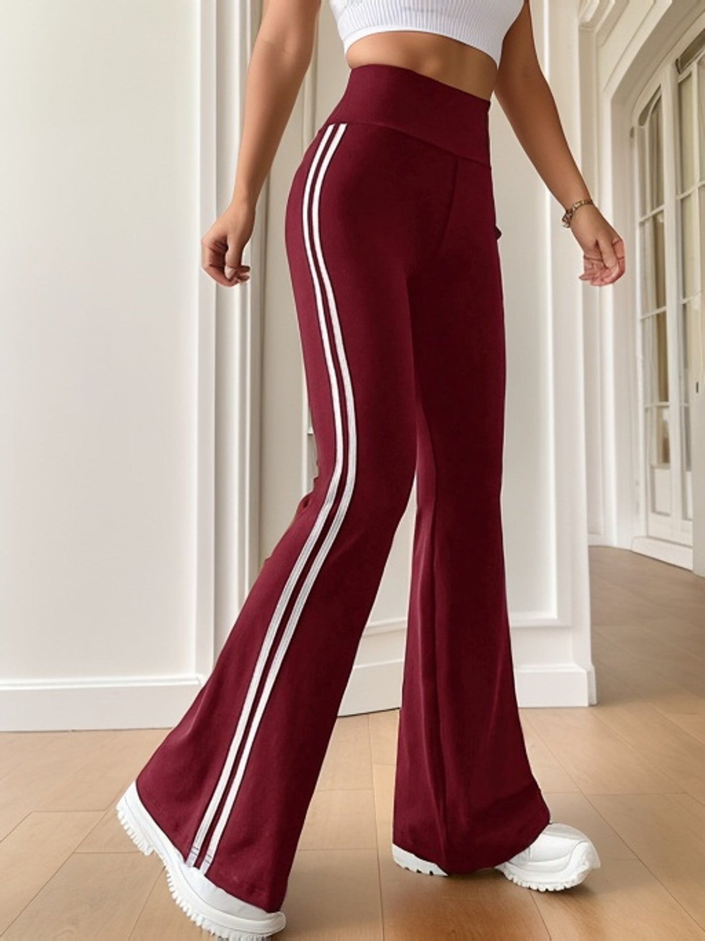 Lara | Sporty high-waisted striped flared pants