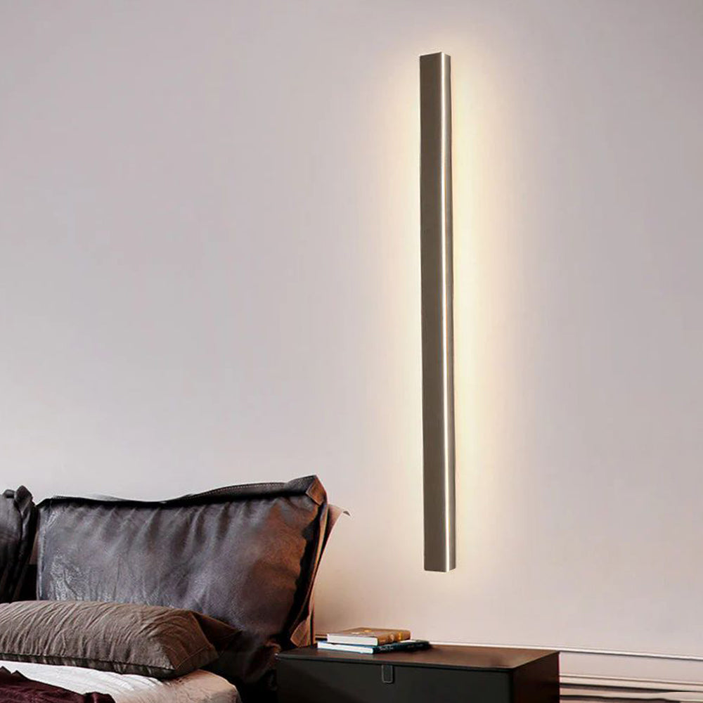 Raylume – Modern Linear Outdoor Wall Light Metal Acrylic