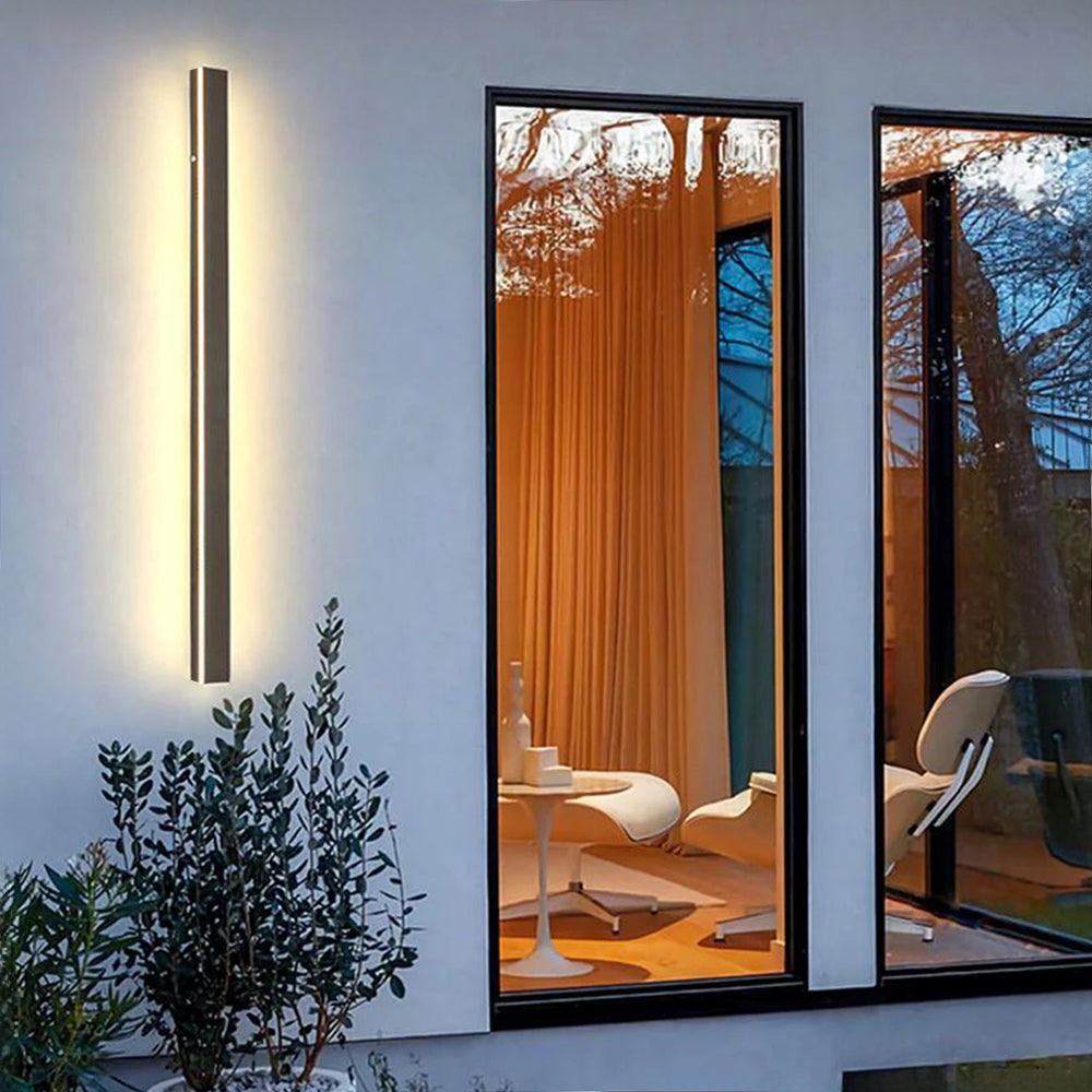 Raylume – Modern Linear Outdoor Wall Light Metal Acrylic