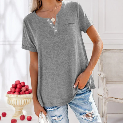 Loose-fitting henley top – Casual T-shirt with button detail 