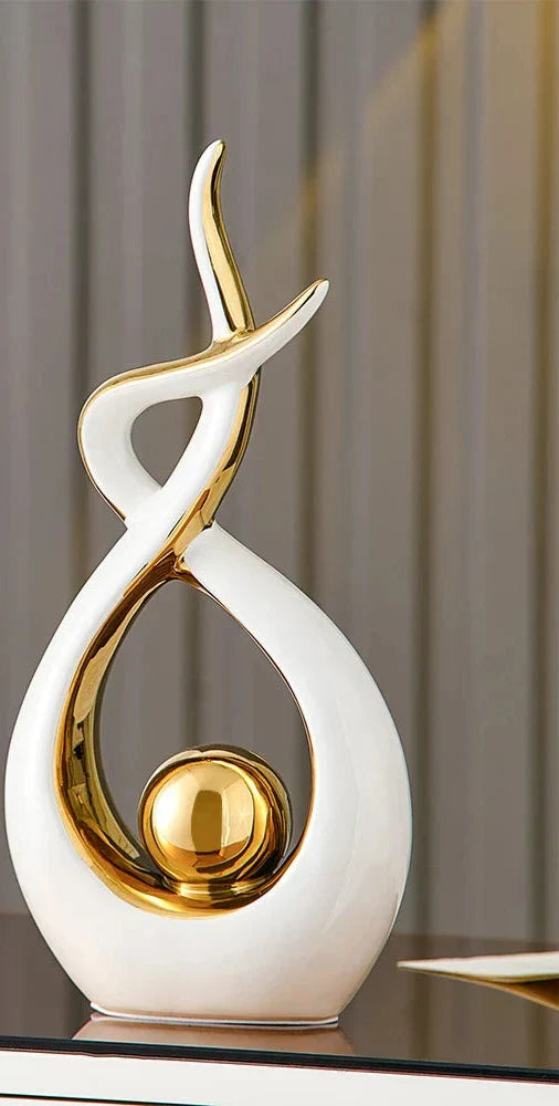 Aubelia – Ceramic Abstract Sculpture with Gold Accents