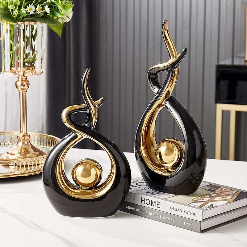 Aubelia – Ceramic Abstract Sculpture with Gold Accents