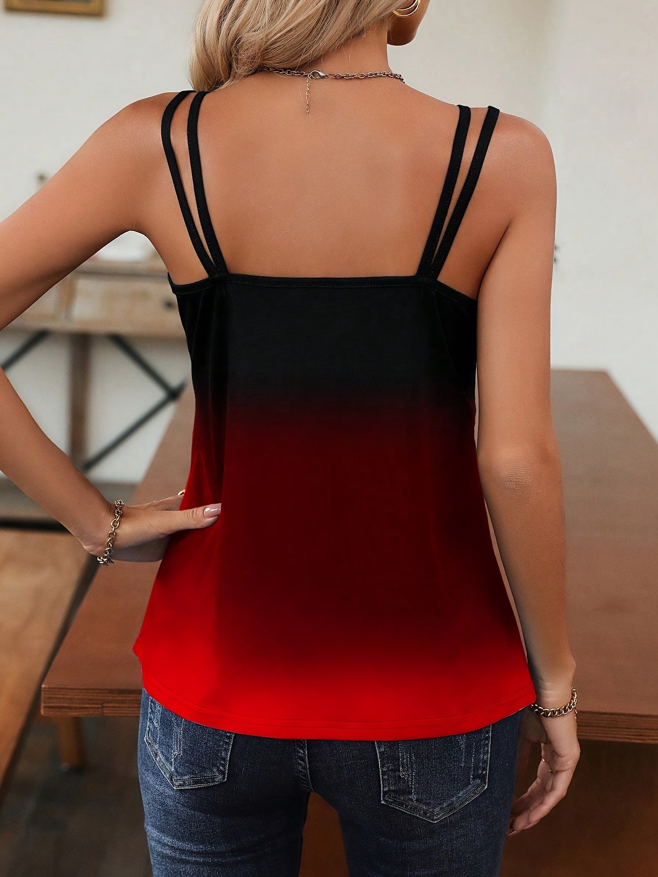 Amara | Zwarte & Rode Gradient Top voor Vrouwen