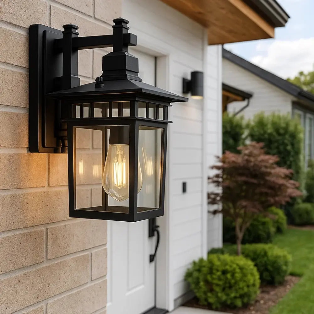 Alverion – Outdoor Wall Lantern