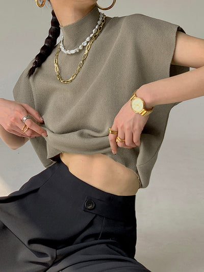 Ismara - Elegant Top with High Collar