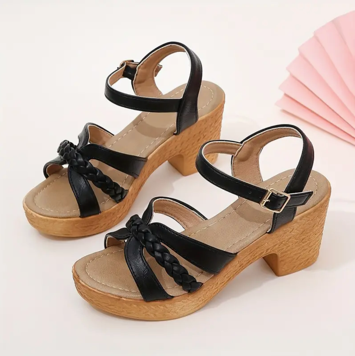 Lieke - The summer sandals with braided chunky heel