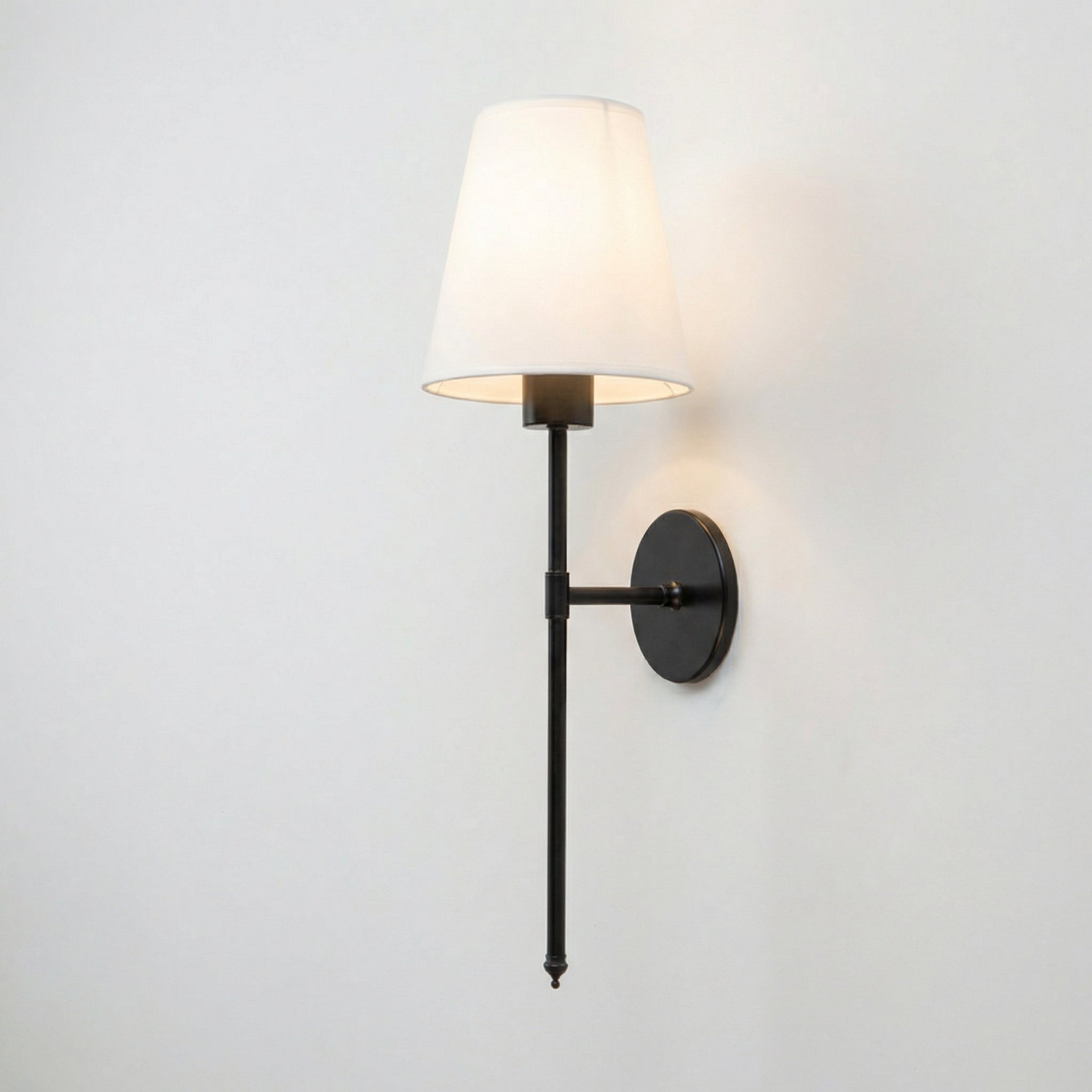 Elvarin - Rechargeable Wall Lamp