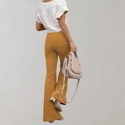XANDRA | Modieuze uitlopende corduroy broek