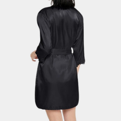 Elegant women's pajamas