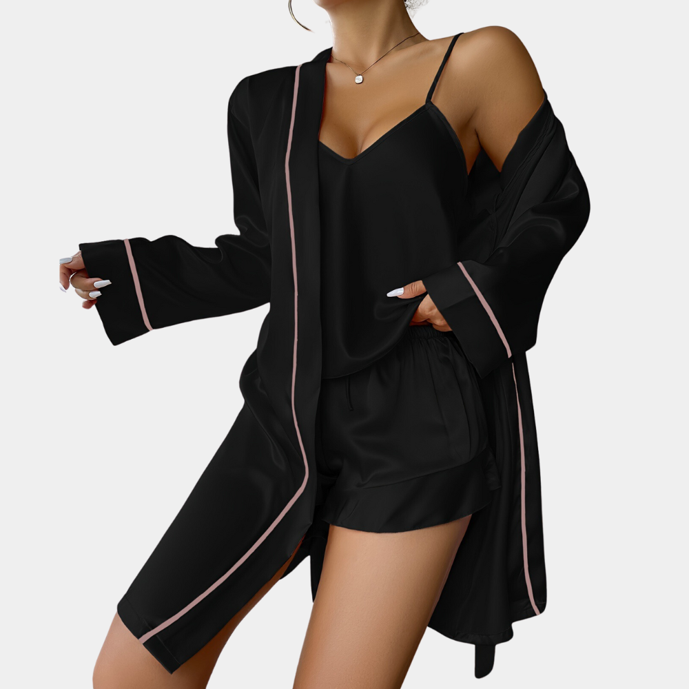 Elegant pajama set for women